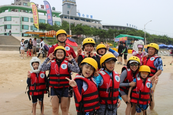 충북해양교육원에서는 매년 1회만 운영하던 '다문화가정 바다캠프'를 올해부터는 1기수를 추가 편성해 운영한다.(사진=충북교육청)