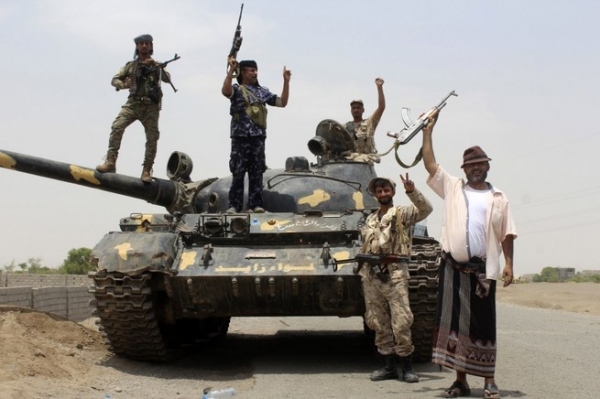 예멘의 독립을 노리는 남부 임시통치위원회(STC) 회원들이 장악하고 있는 아랍에미리트(UAE) 훈련 보안대 소속 전투기들이 2019년 8월 29일 예멘 남부 아야성 외곽에 있는 모습ⓒAFPBBNews
