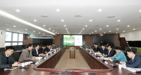 한국동서발전 2019년도 제4차 시민참여혁신단 회의 모습. [사진=동서발전]