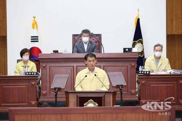 박광호 의원이 28일 제253회 임시회 제2차 본회의에서 5분 자유발언을 하고 있다. [사진=경주시의회]
