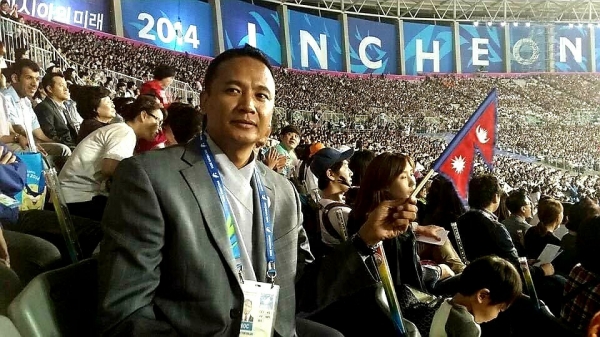 사진=2014년 제17회 인천 아시안 게임 태권도 국제 심판으로 참석한 네팔(Nepal) 라주 체트리(Raju Chetri)