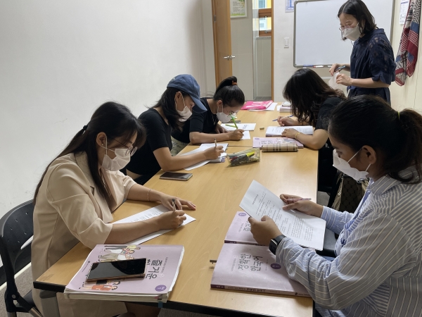 함평군가족센터, 결혼이민자 역량강화지원을 위한 한국어 교육 실시 / 함평군 제공